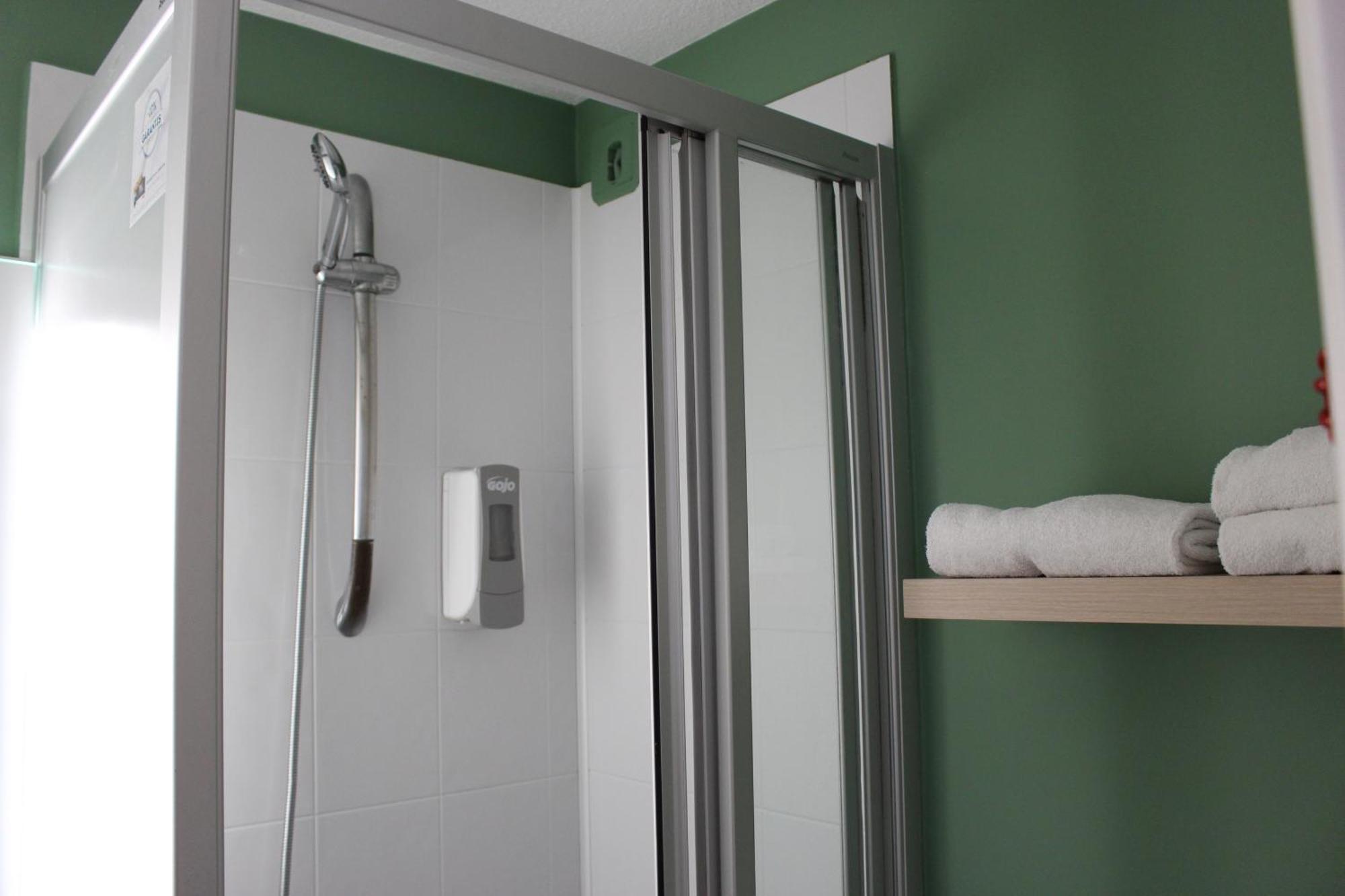 Greet Hotel Dijon Sud Longvic Esterno foto