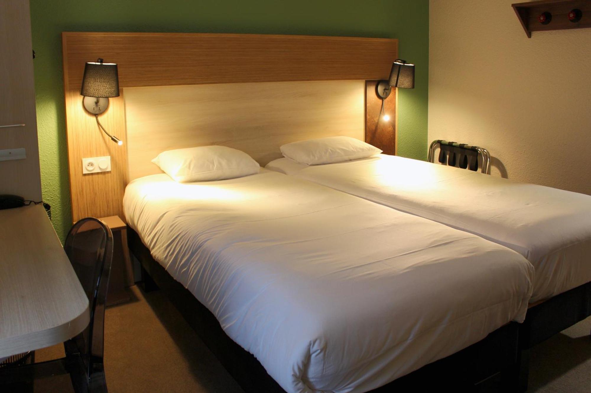 Greet Hotel Dijon Sud Longvic Esterno foto