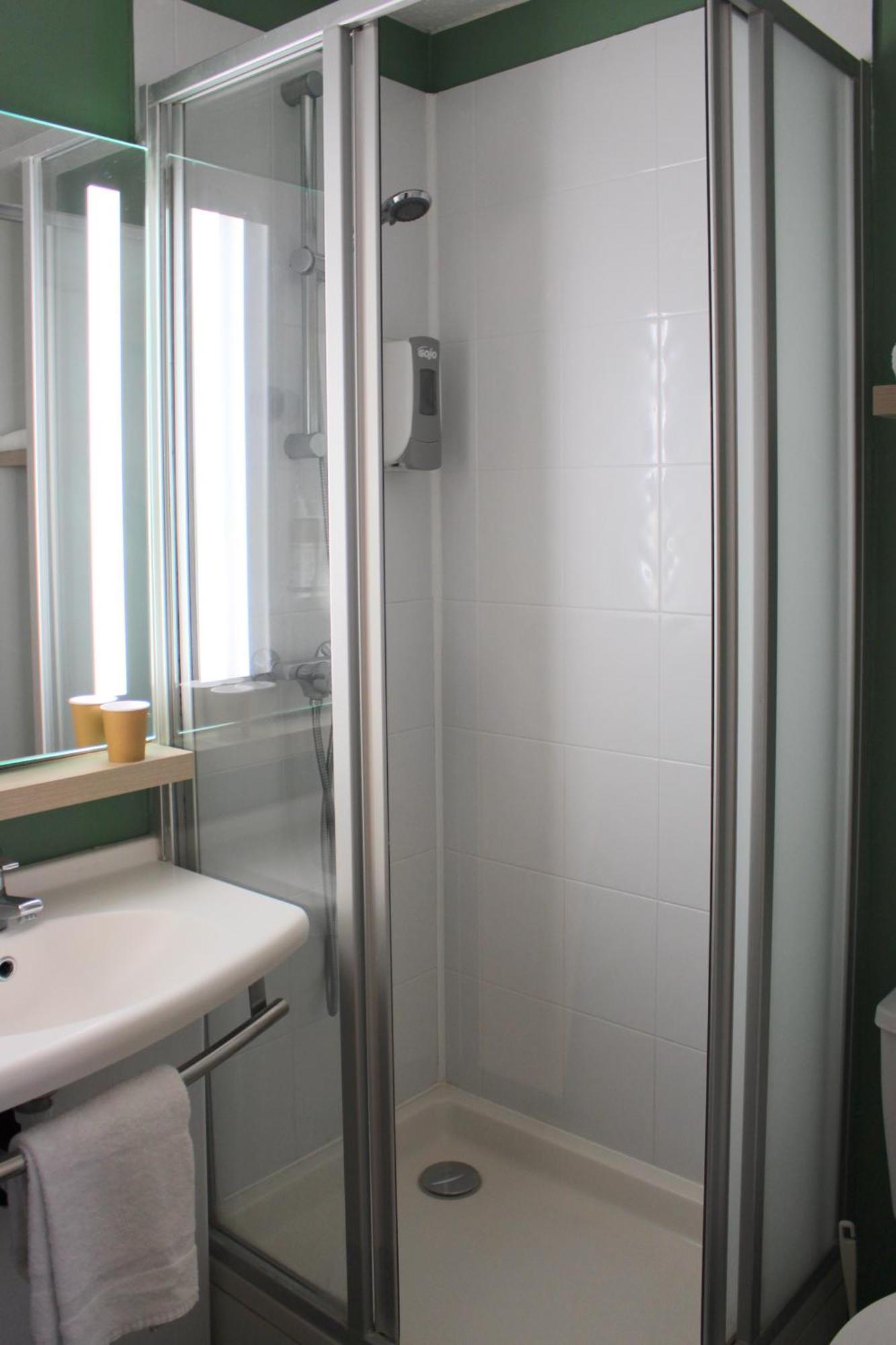 Greet Hotel Dijon Sud Longvic Esterno foto