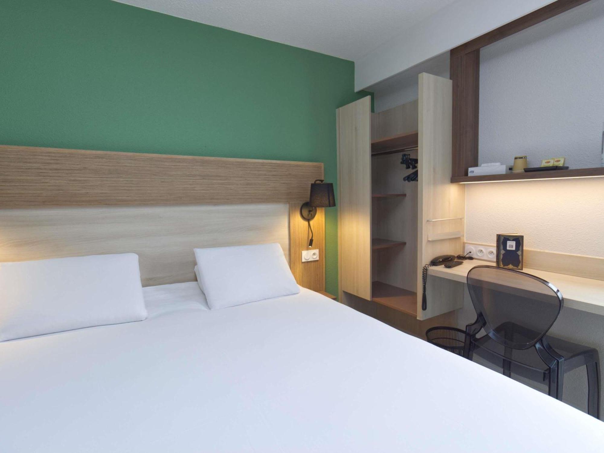 Greet Hotel Dijon Sud Longvic Esterno foto