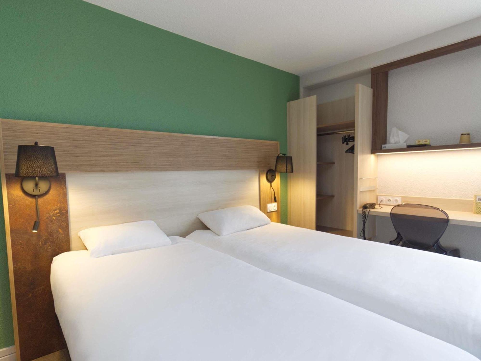 Greet Hotel Dijon Sud Longvic Esterno foto