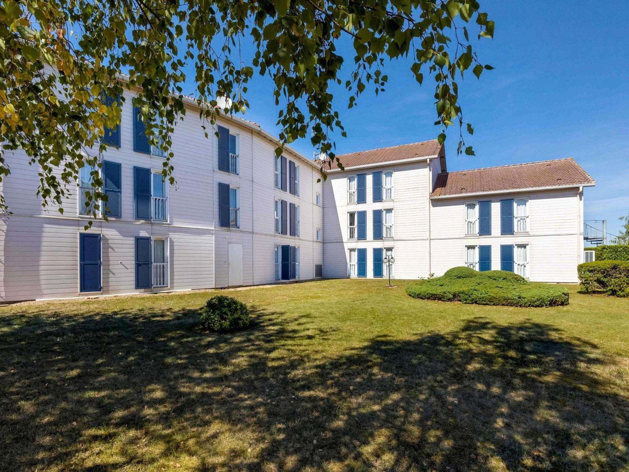 Greet Hotel Dijon Sud Longvic Esterno foto